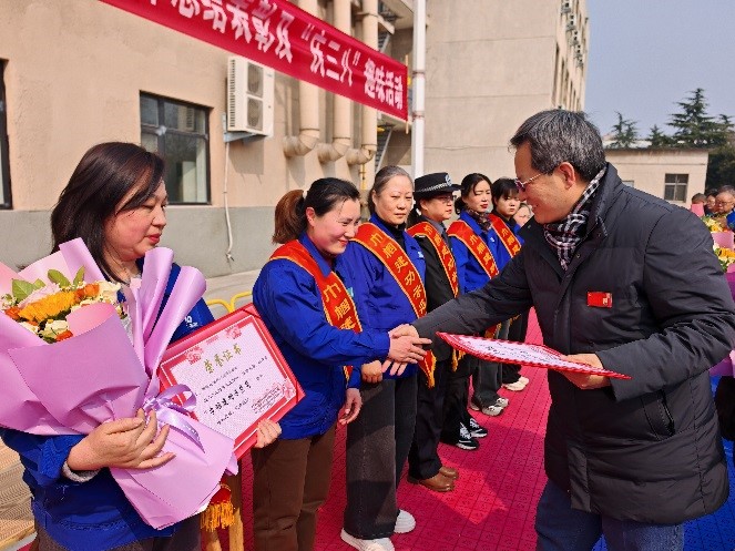 巾帼展芳华，奋进新征程——南阳二机集团举办女工工作总结表彰会暨“庆三八”趣味活动